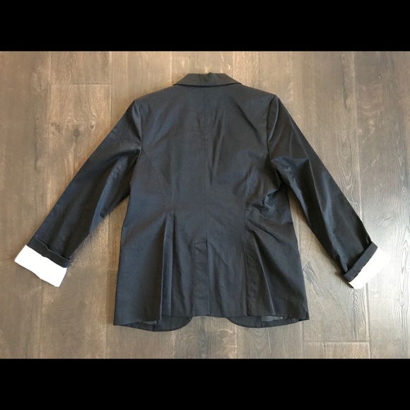 Women’s black mossimo blazer - Picture 2 of 5